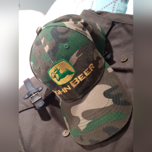 John beer hat, John deer spinoff - Picture 2 of 3